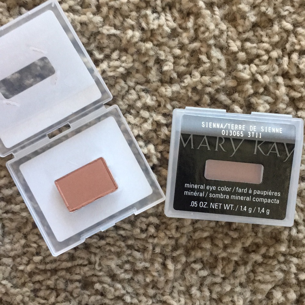 Mary Kay Sienna mineral eye color - discontinued!